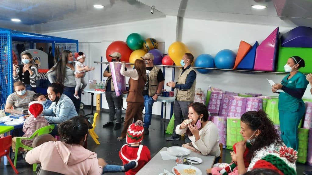 ONG Voces de Colombia para el mundo comparte espacio de alegría con nuestros niños